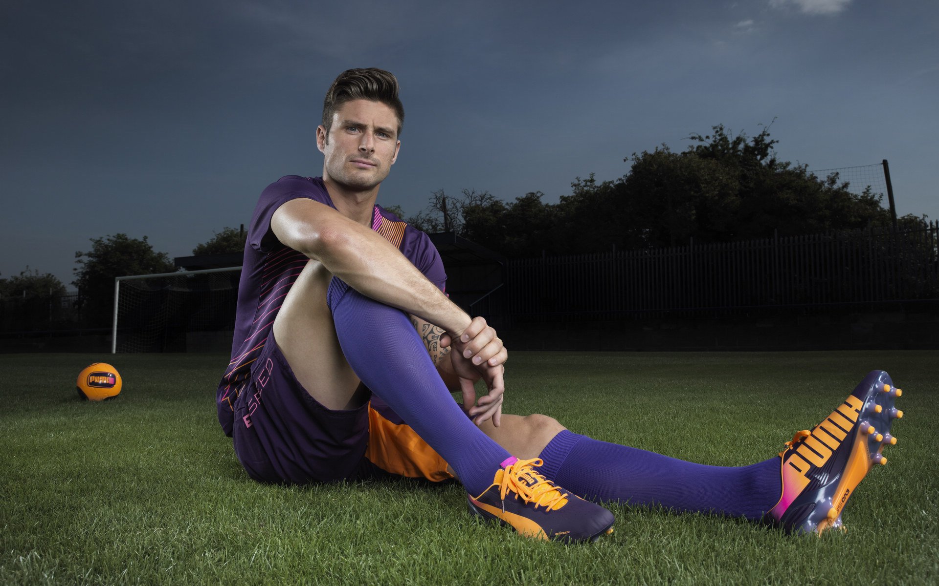 西甲青训营中引入比赛情绪触发测试评估心理调节机制,西甲青训政策